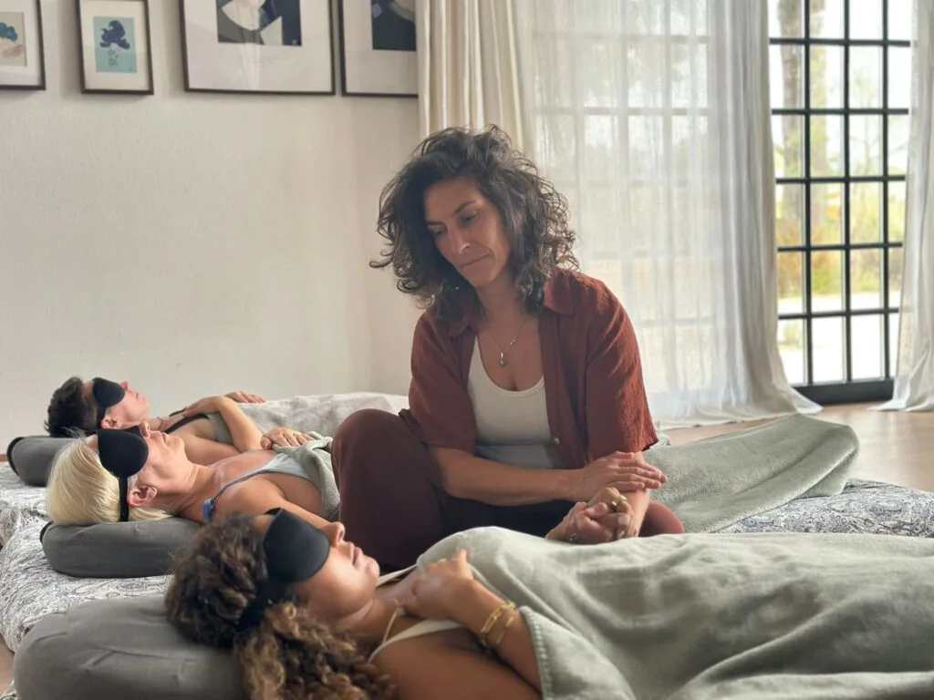 retreat psilocybin session